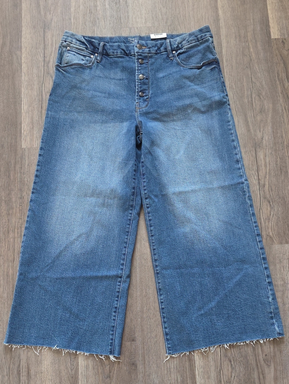 Time and Tru Wide-Leg High-Rise Blue Jeans 16